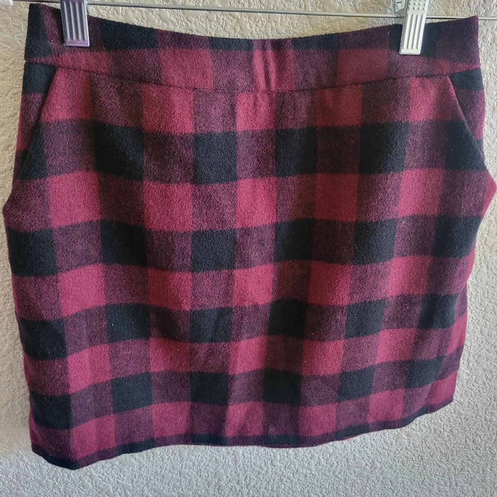 Forever 21 Plaid Skirt NWT Size M